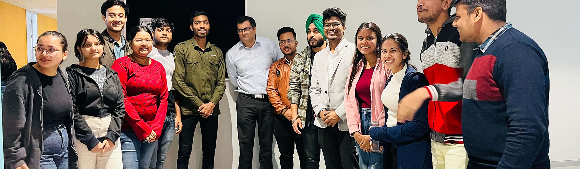 Ms. Veronica Thanovat